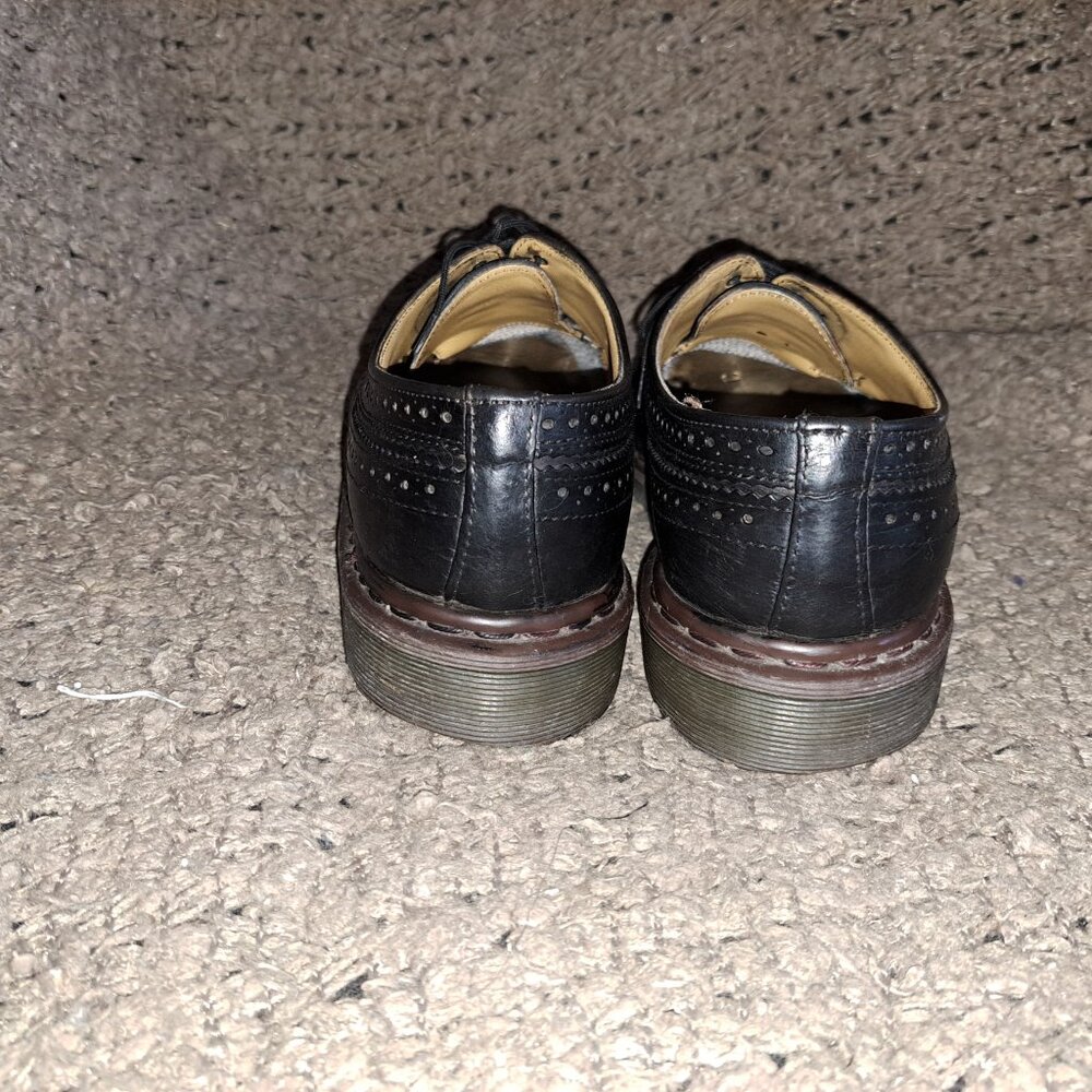 VINTAGE DR MARTENS-3989/59-Black Leather Brogues-Made in England-Sz 9 UK-EX - Picture 7 of 9